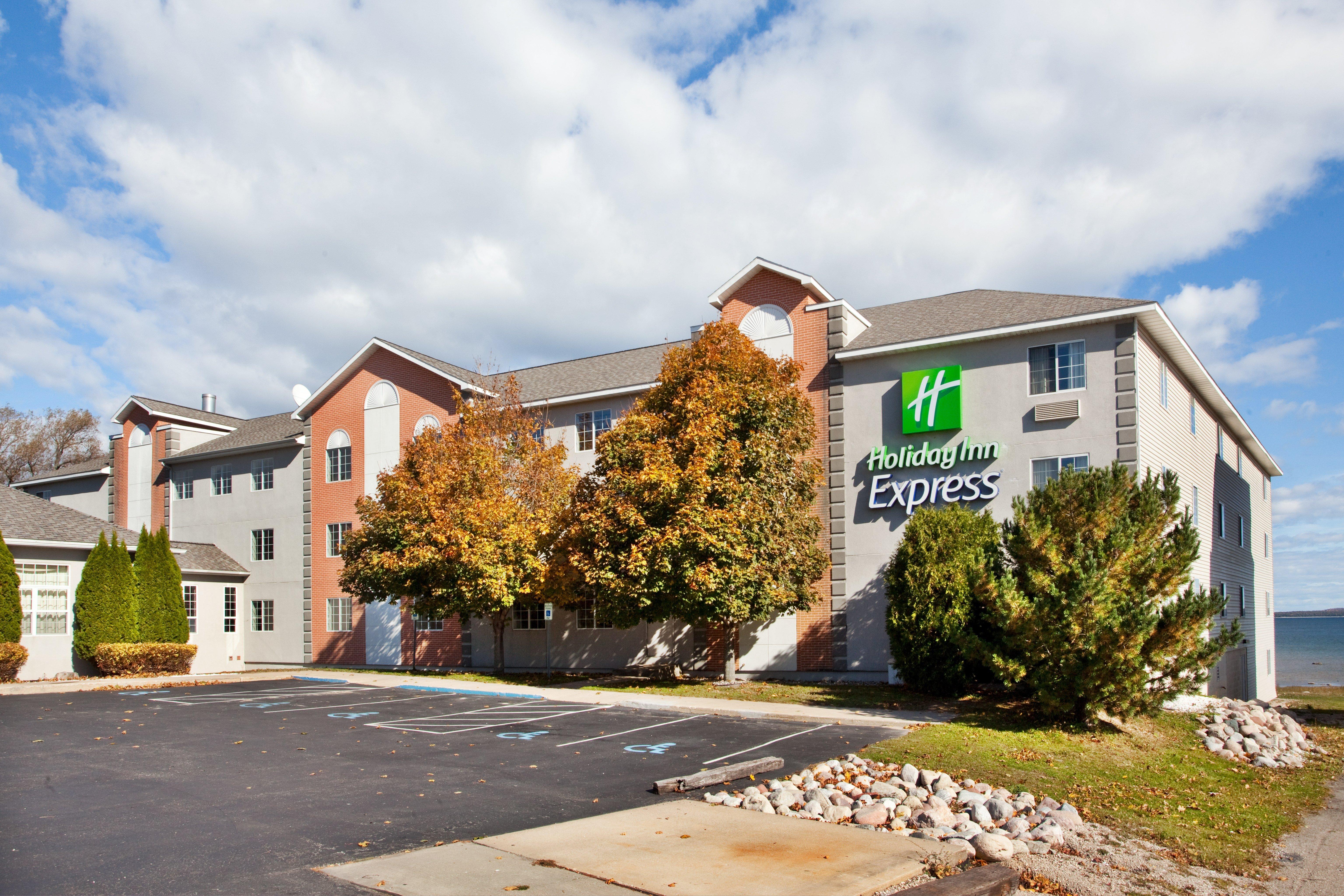 Holiday Inn Express St Ignace-Lake Central By Ihg Сент-Ігнас Екстер'єр фото