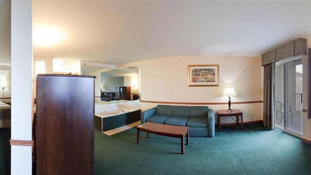 Holiday Inn Express St Ignace-Lake Central By Ihg Сент-Ігнас Екстер'єр фото