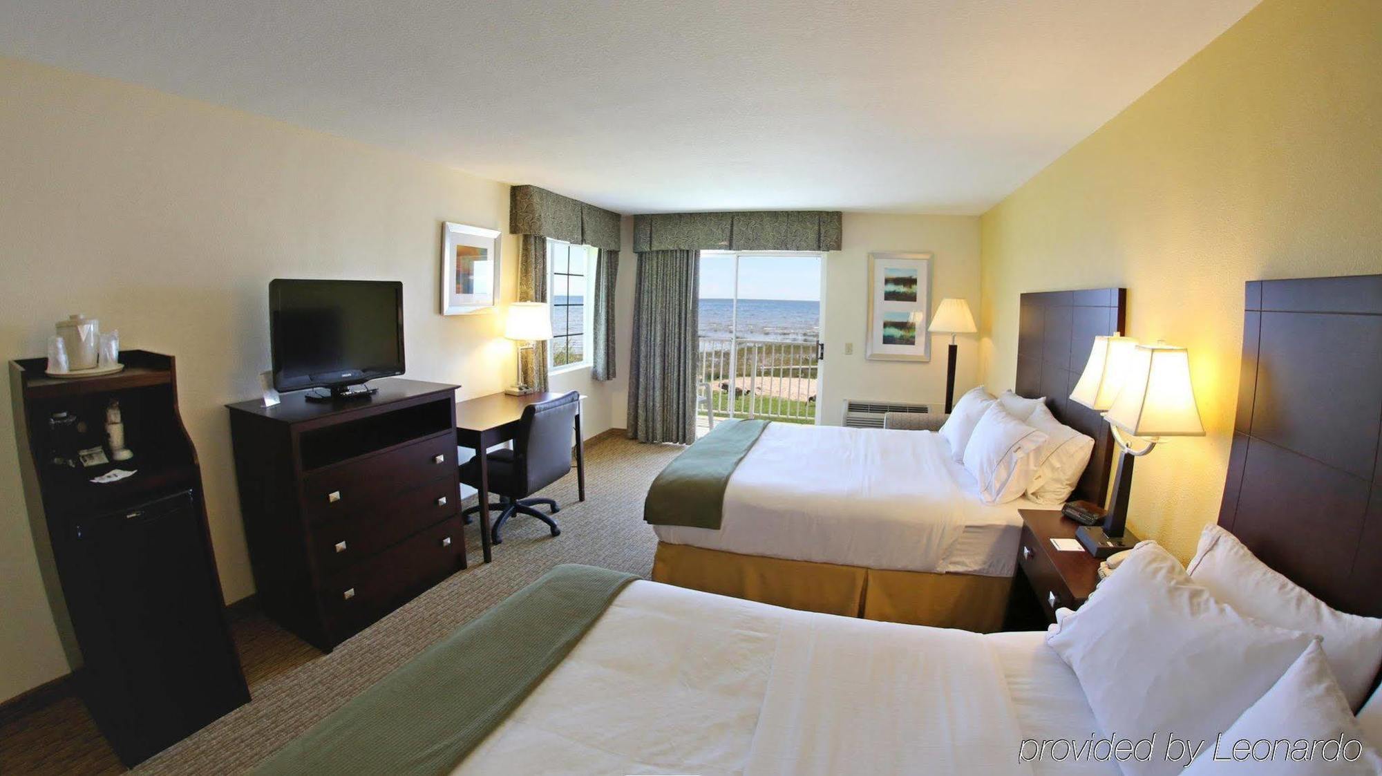 Holiday Inn Express St Ignace-Lake Central By Ihg Сент-Ігнас Екстер'єр фото
